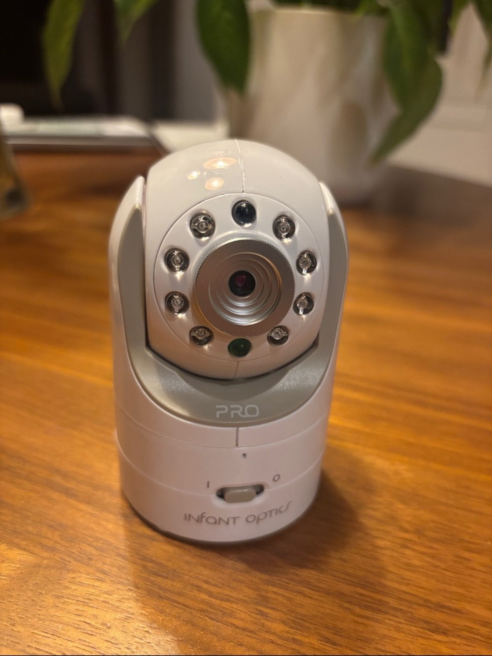 Infant Optics | DXR-8 Pro Full Kit in white - Picture 3 of 4